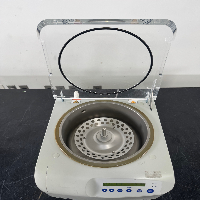 Eppendorf Vacufuge Plus Concentrator image 3